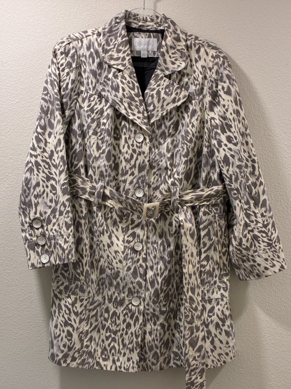 Relativity Grey and Ivory Leopard Button Up Belted Trench Coat Women 1X NEW